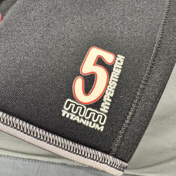 Henderson Wetsuit Womens 8 Titanium Hyperstretch 5 mm Sleeeveless Shorty - Picture 4 of 8